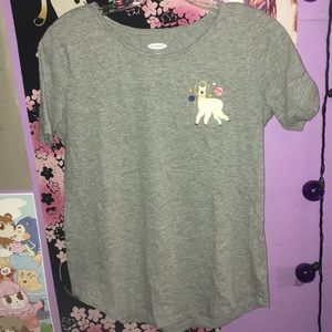 Women’s old navy graphic T!